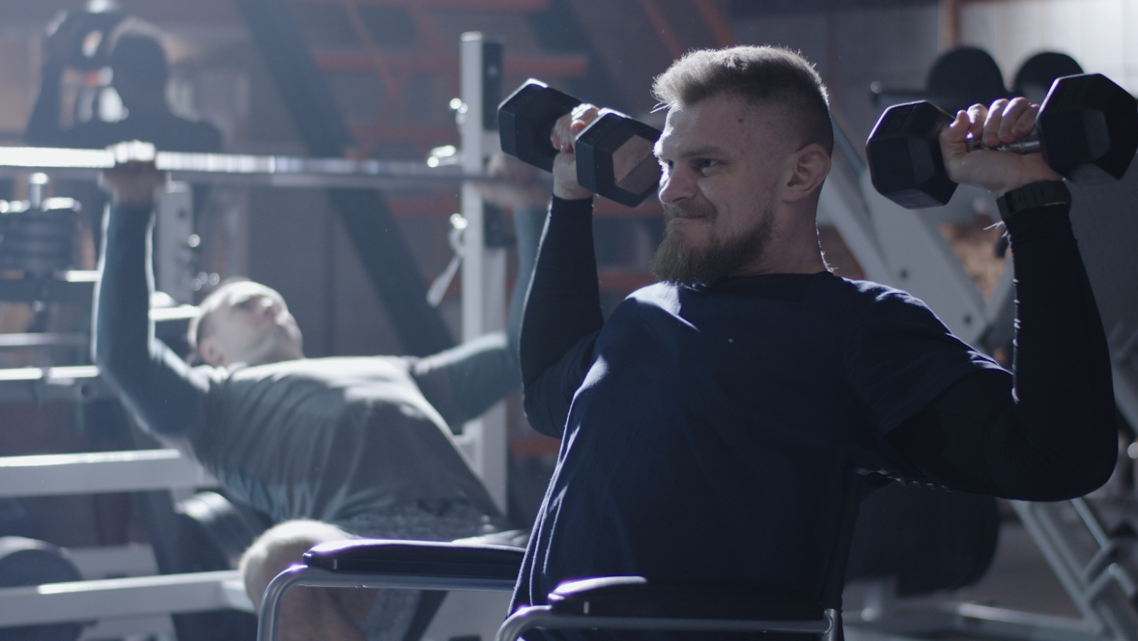 What Are Hybrid Fitness Programs? What They Mean for Your Workouts