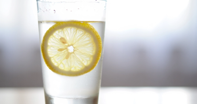 Does Lemon Water Break a Fast? The Real Answer for Fat Loss and Autophagy