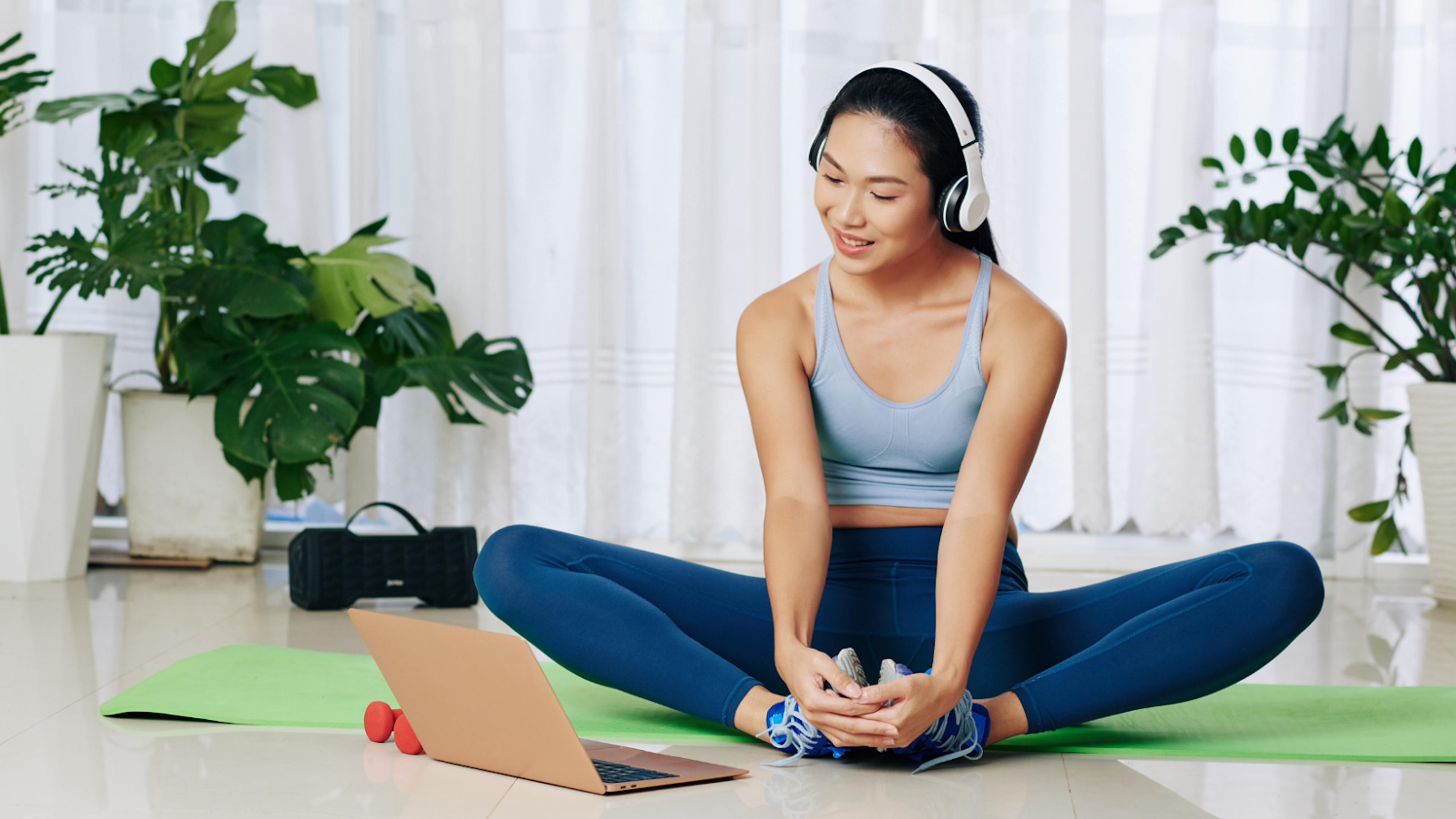 5 Simple At-Home Exercises to Improve Flexibility