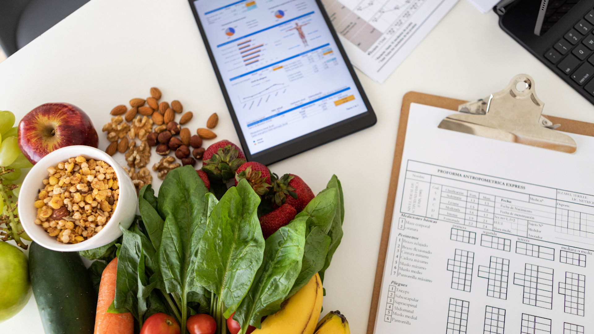 Are Personal Trainers Worth It? How The Right PT Helps You Smash Your Fitness Goals