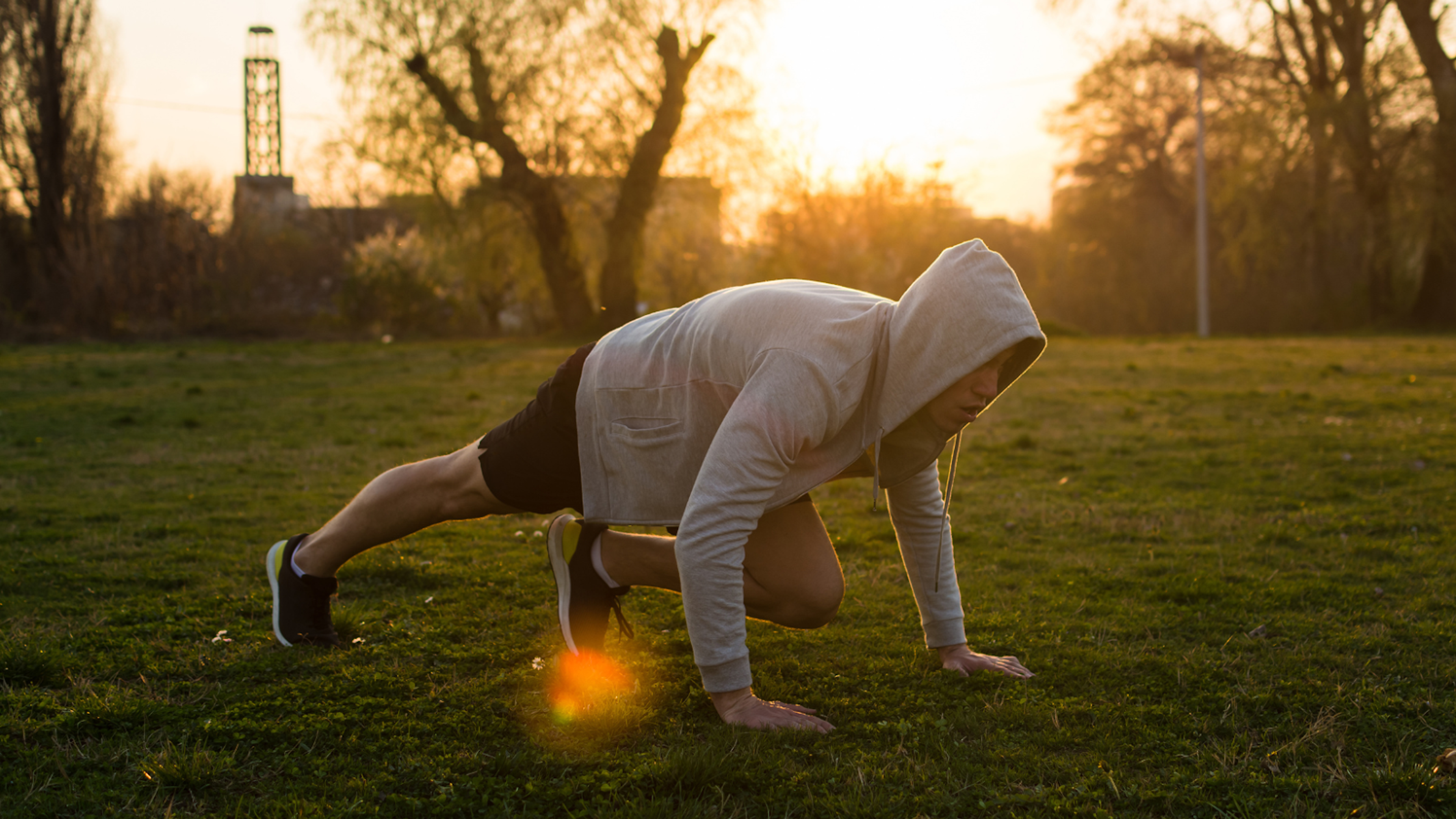 How to Stay Fit While Traveling: 7 Easy Tips