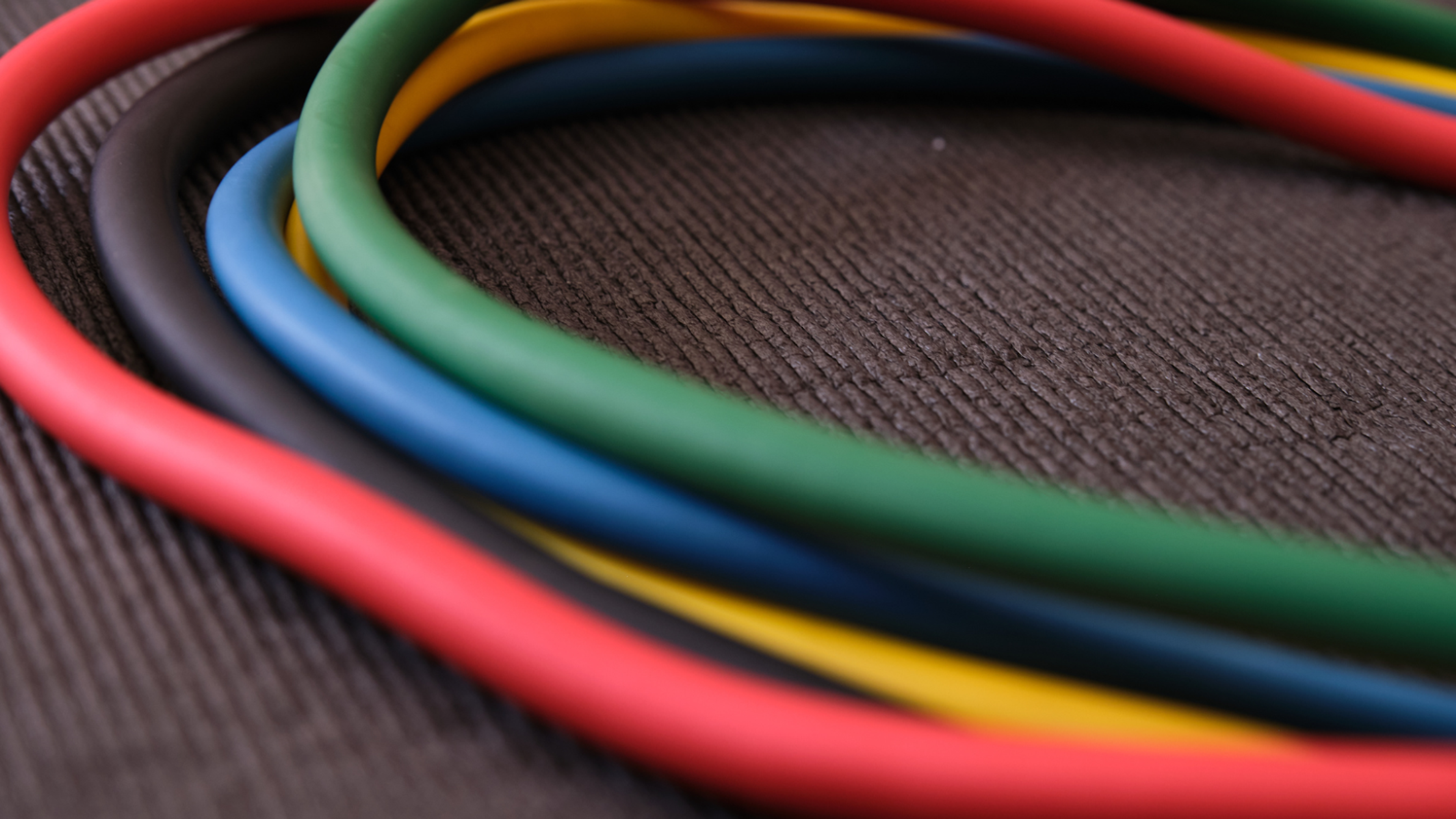 The Best Ab Workouts to Do at Home with Resistance Bands