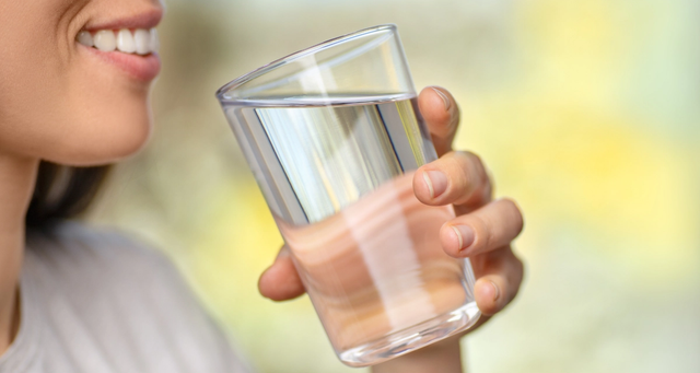 Can You Drink Water While Fasting? The Clear Guide (By Goal)