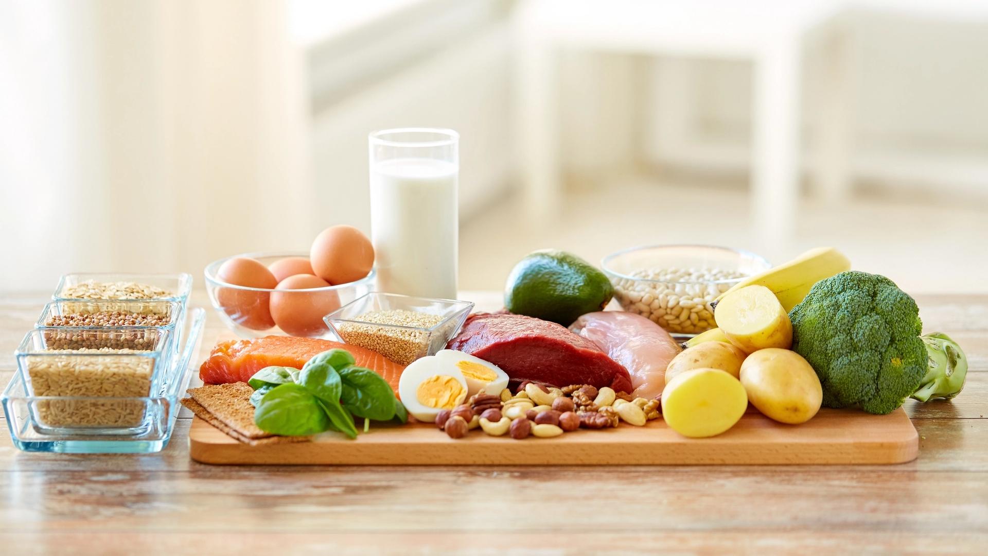 Whey Protein vs. Plant Protein: A Comparison Guide