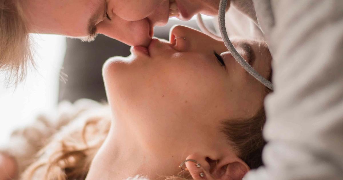 Redefining connection: navigating intimacy and relationship dynamics after childbirth
