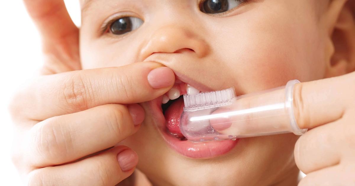 Oral care for babies: a guide to gums, first teeth, and early hygiene