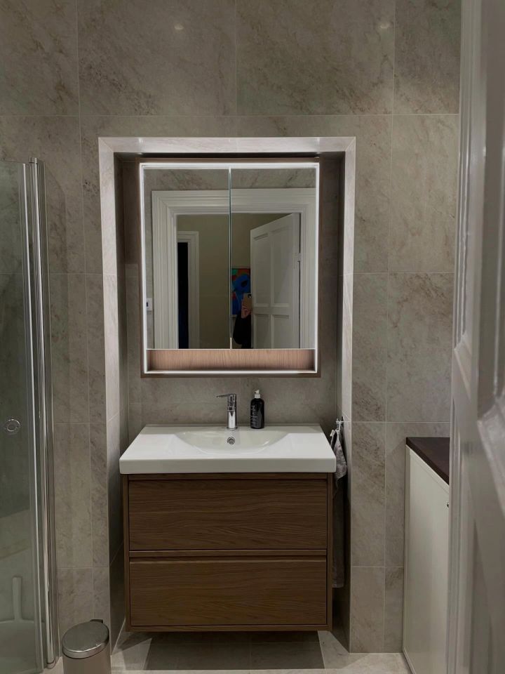 Avslutad badrumsrenovering i city, färdig precis innan årsskiftet.