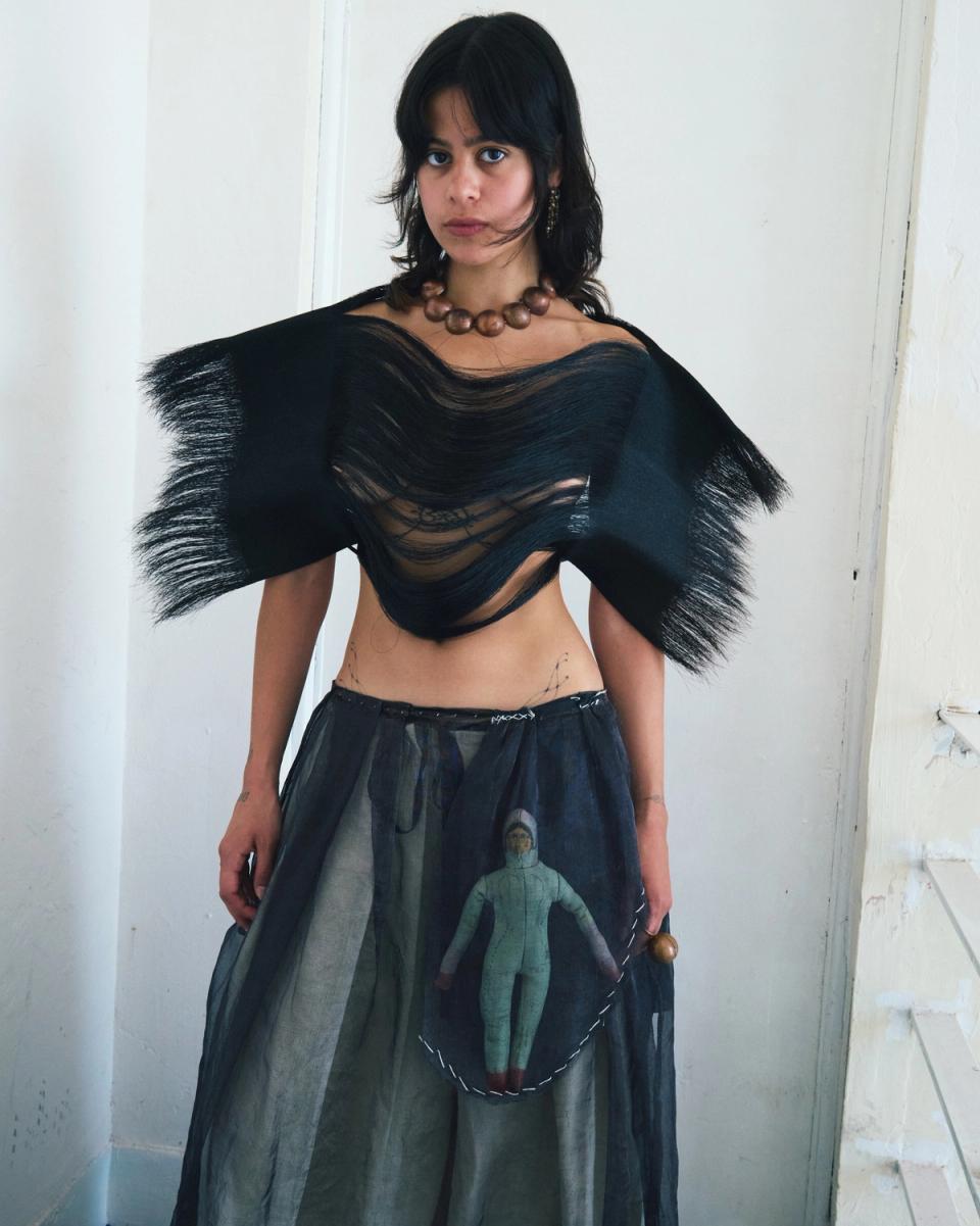 Horse hair and silk tela woven by Lisa