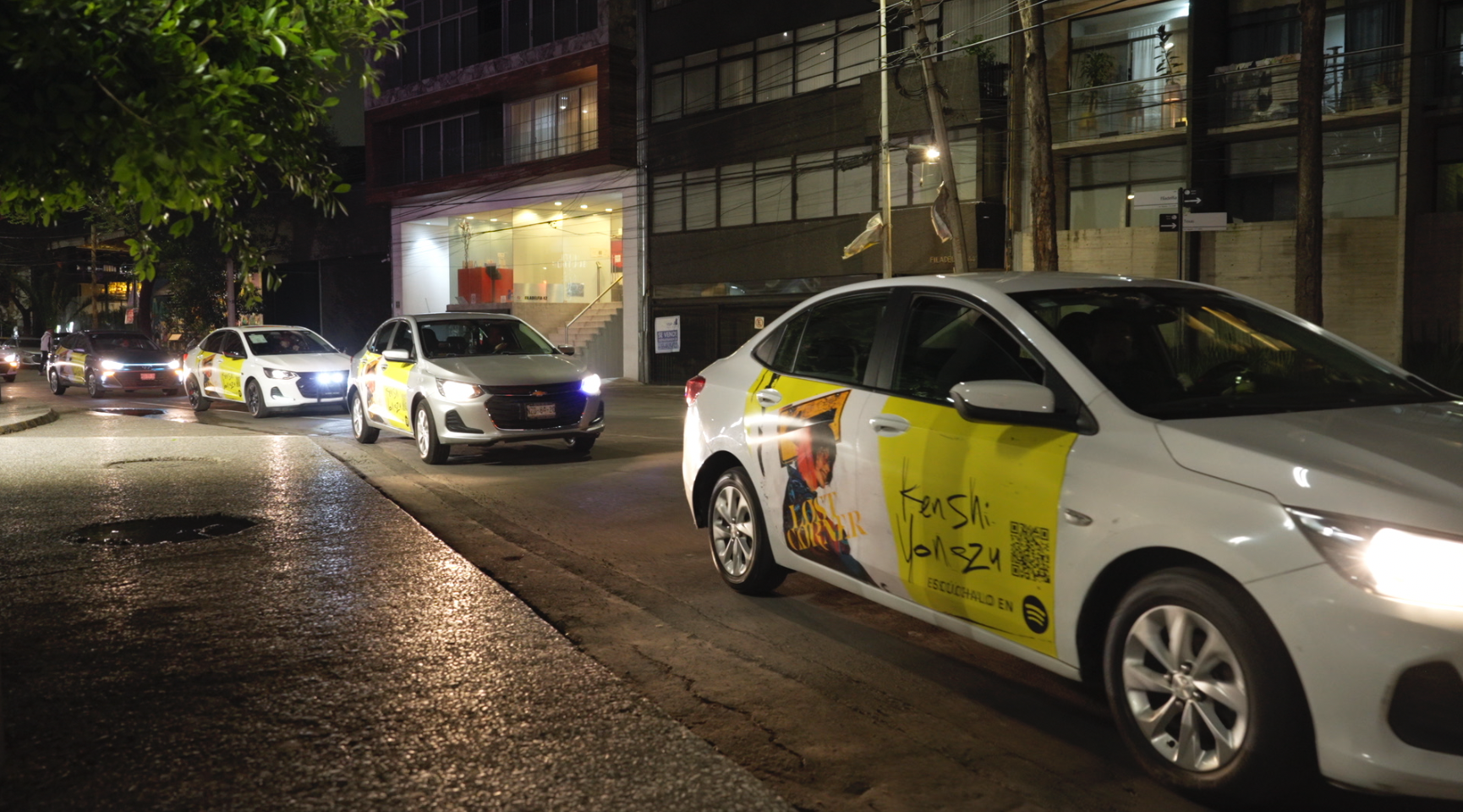 Sony Music lanzó una campaña publicitaria en coches de transporte compartido