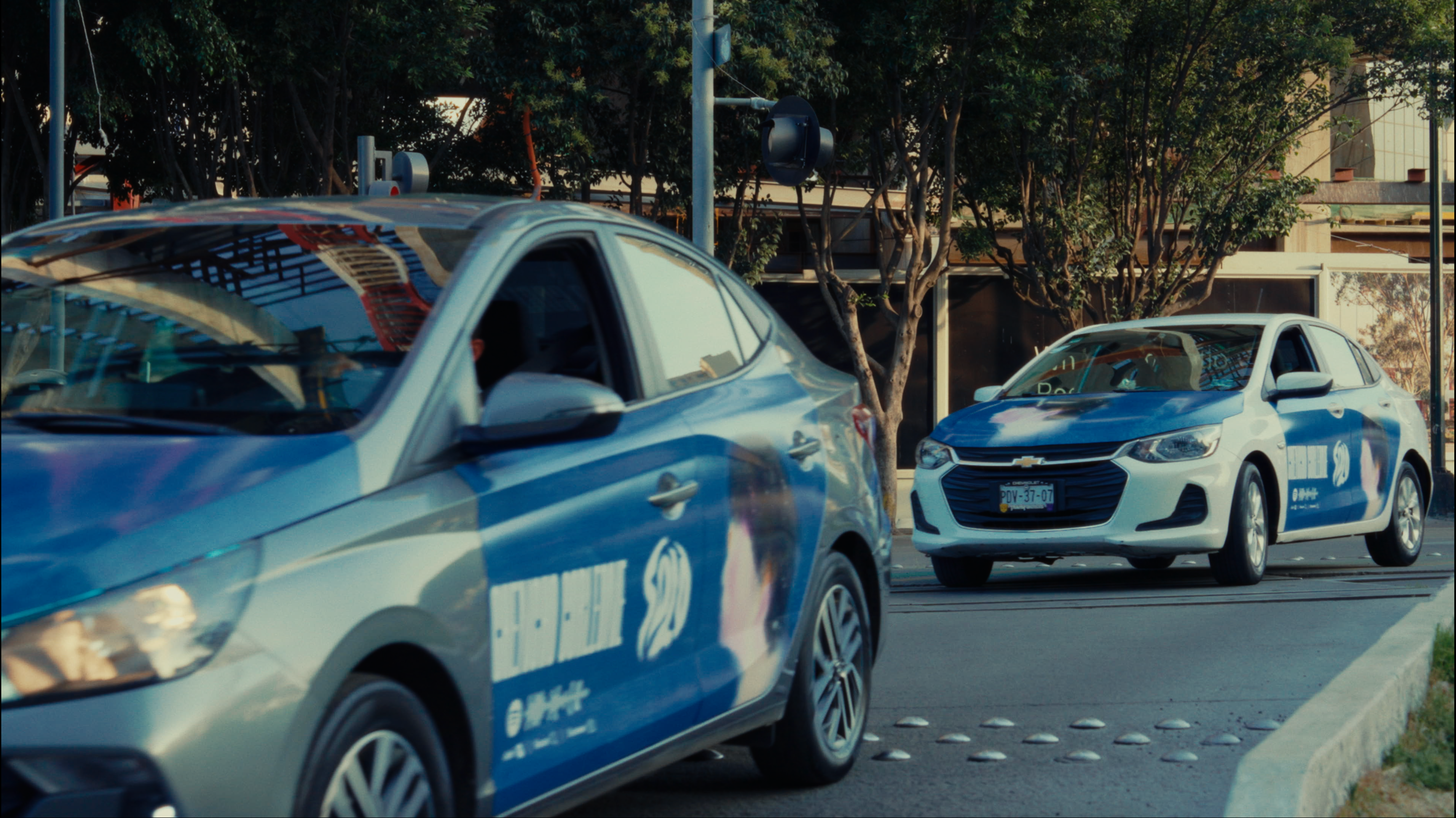 Sony Music lanzó una campaña publicitaria en coches de transporte compartido