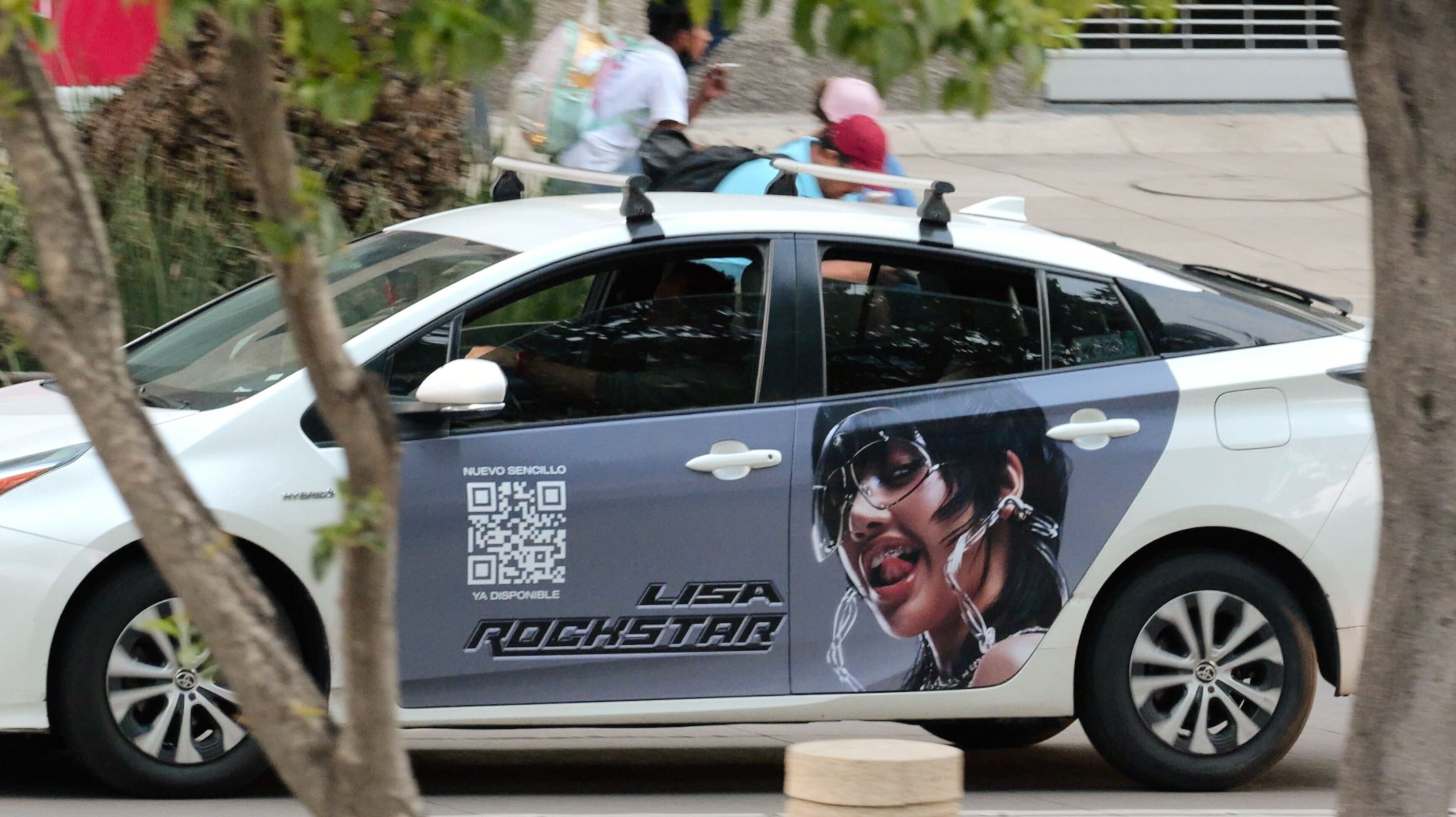 Sony Music lanzó una campaña publicitaria en coches de transporte compartido