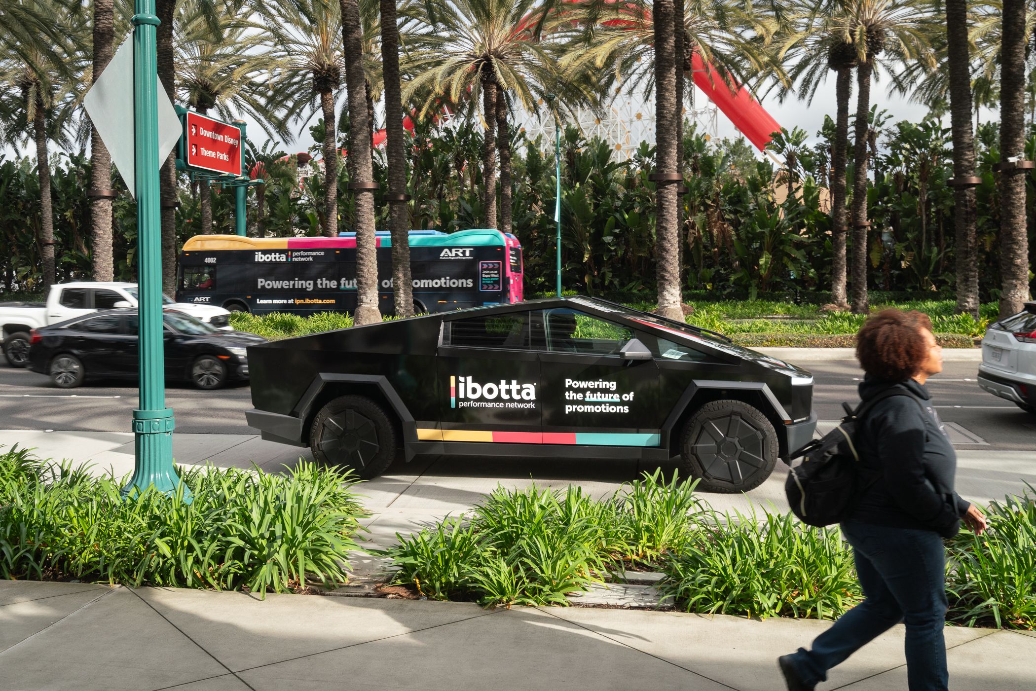 Ibotta wrapped car Good Traffic campaign