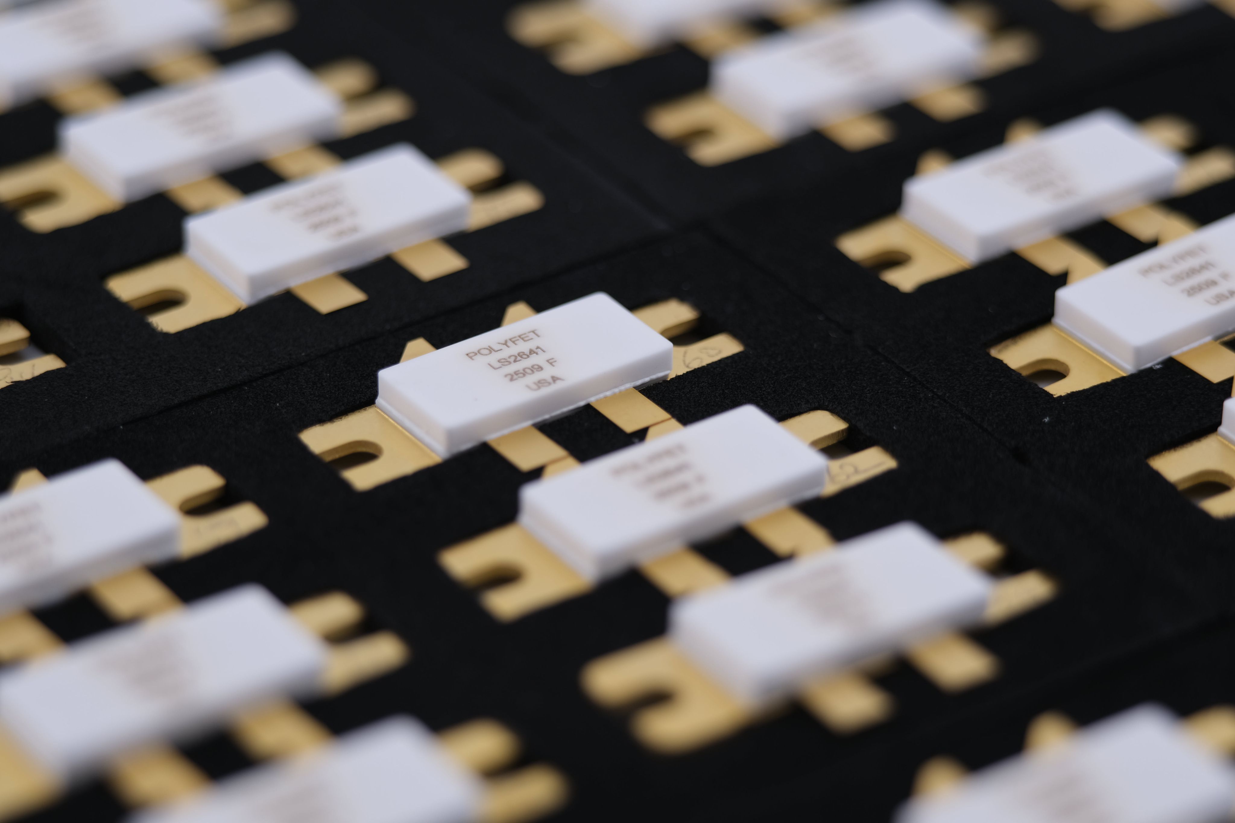 Sets of transistor chips