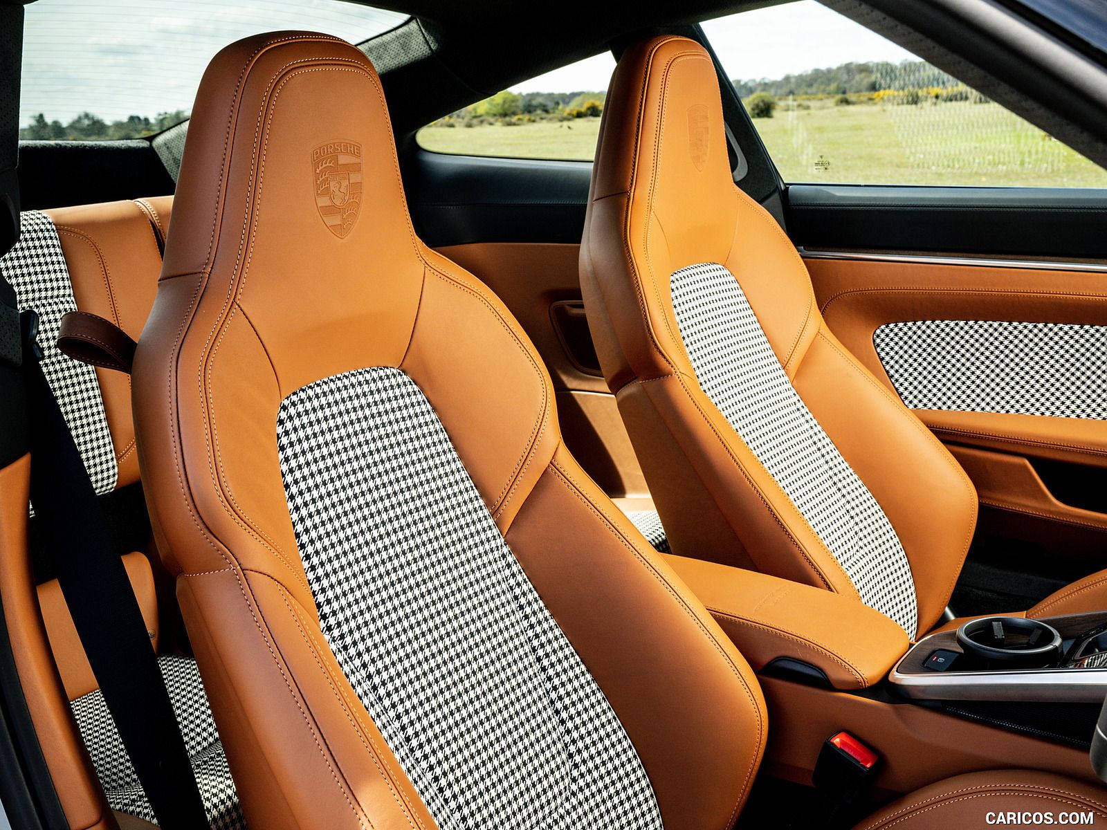 Porsche 911 Sport Classic interior in an upholstery project