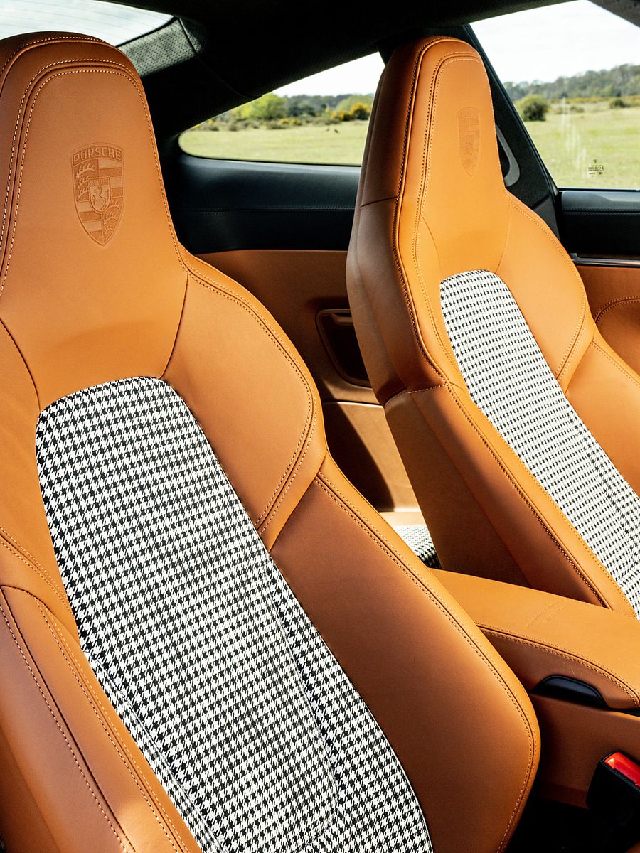 Porsche 911 Sport Classic interior in an upholstery project