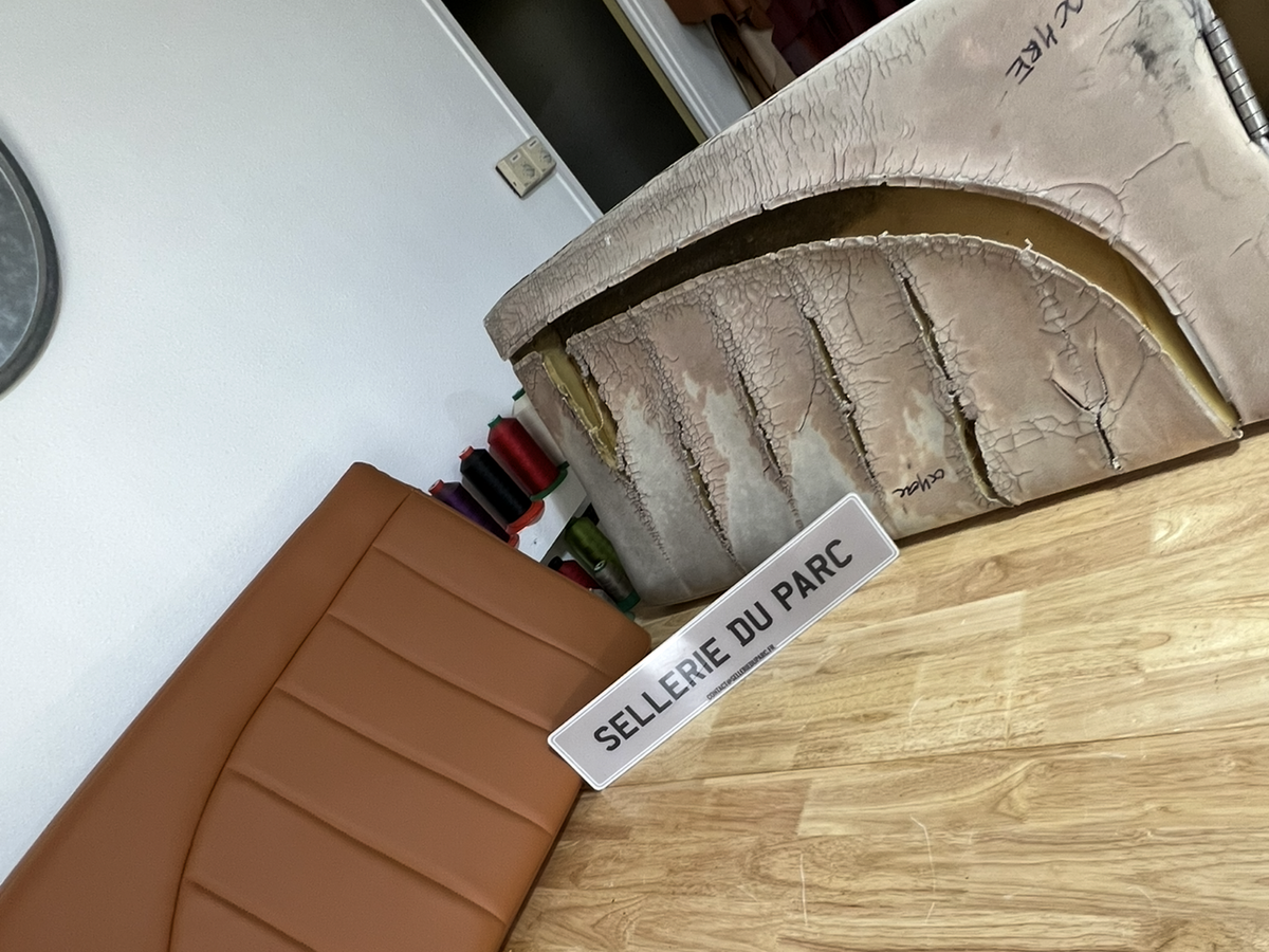 Bespoke upholstery project by Sellerie du Parc