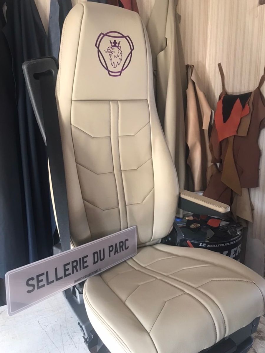 Restored heavy-duty vehicle driver's seat