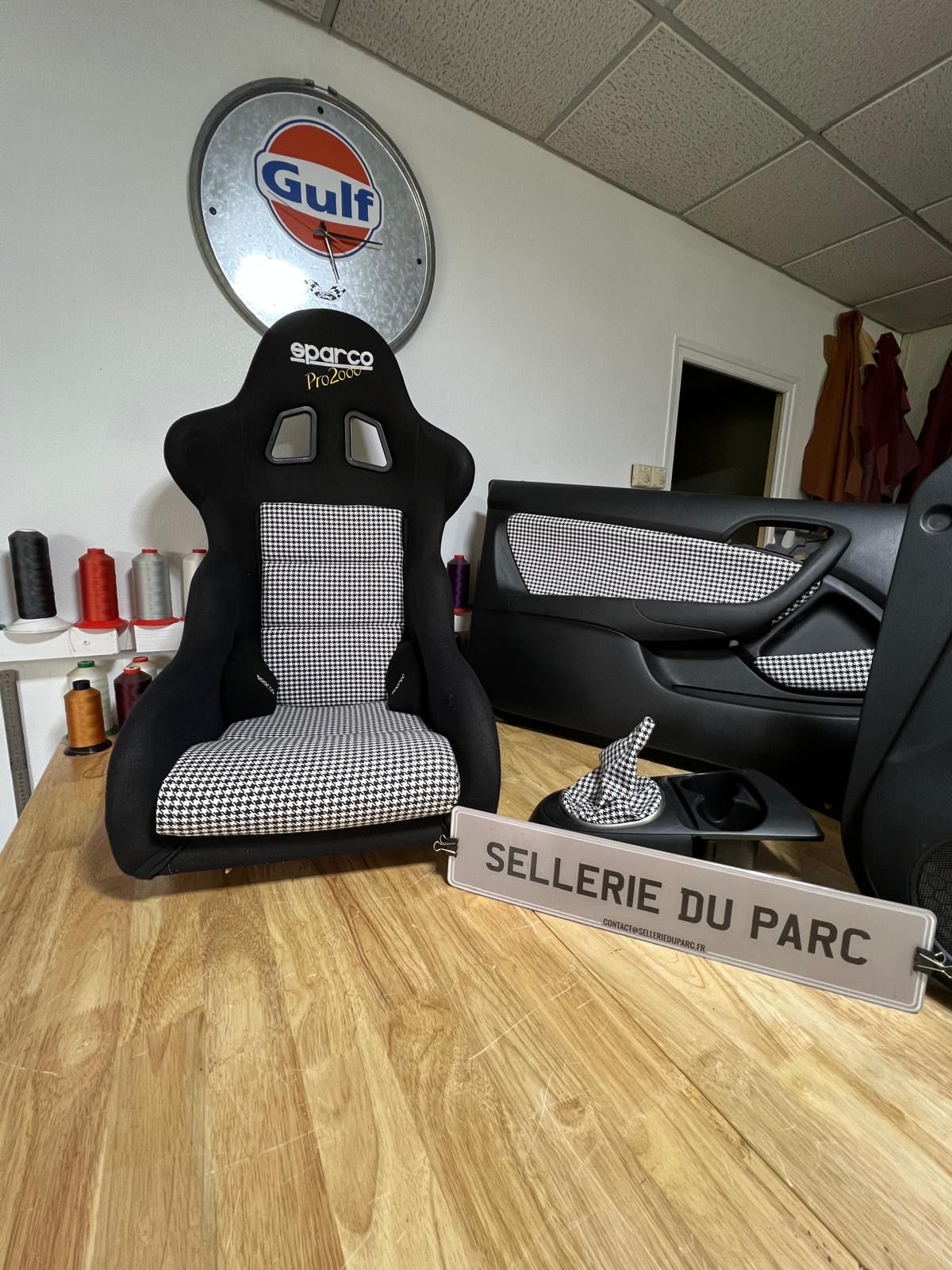 Intérieur de Porsche 911 Sport Classic dans un projet de sellerie