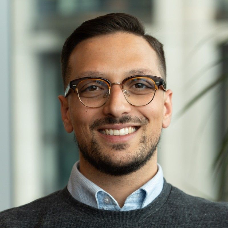 Riccardo Mangiapelo on the Innovation Bridge stage
