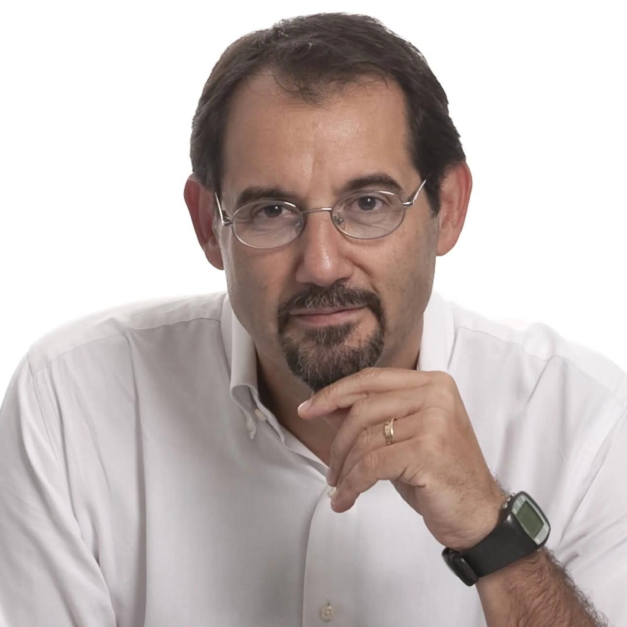 Luigi Maccallini on the Innovation Bridge stage
