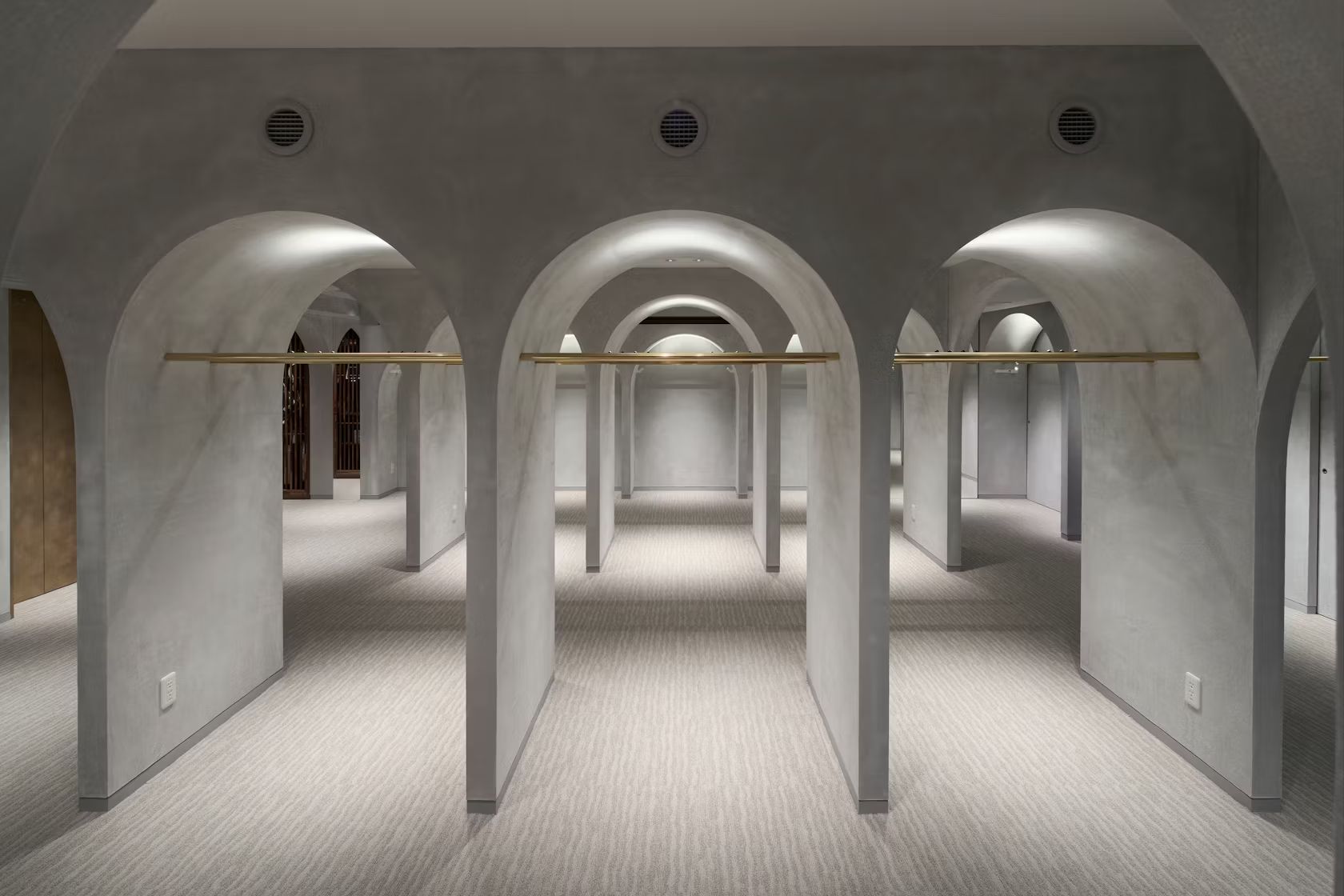 © Tsutsumi And Associates