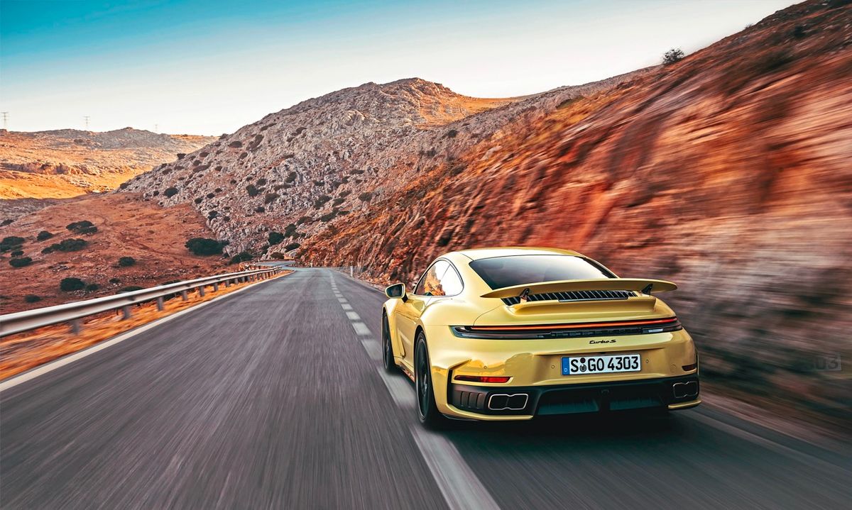 Porsche 911 Turbo S 992.2: 711 CV y tecnología híbrida