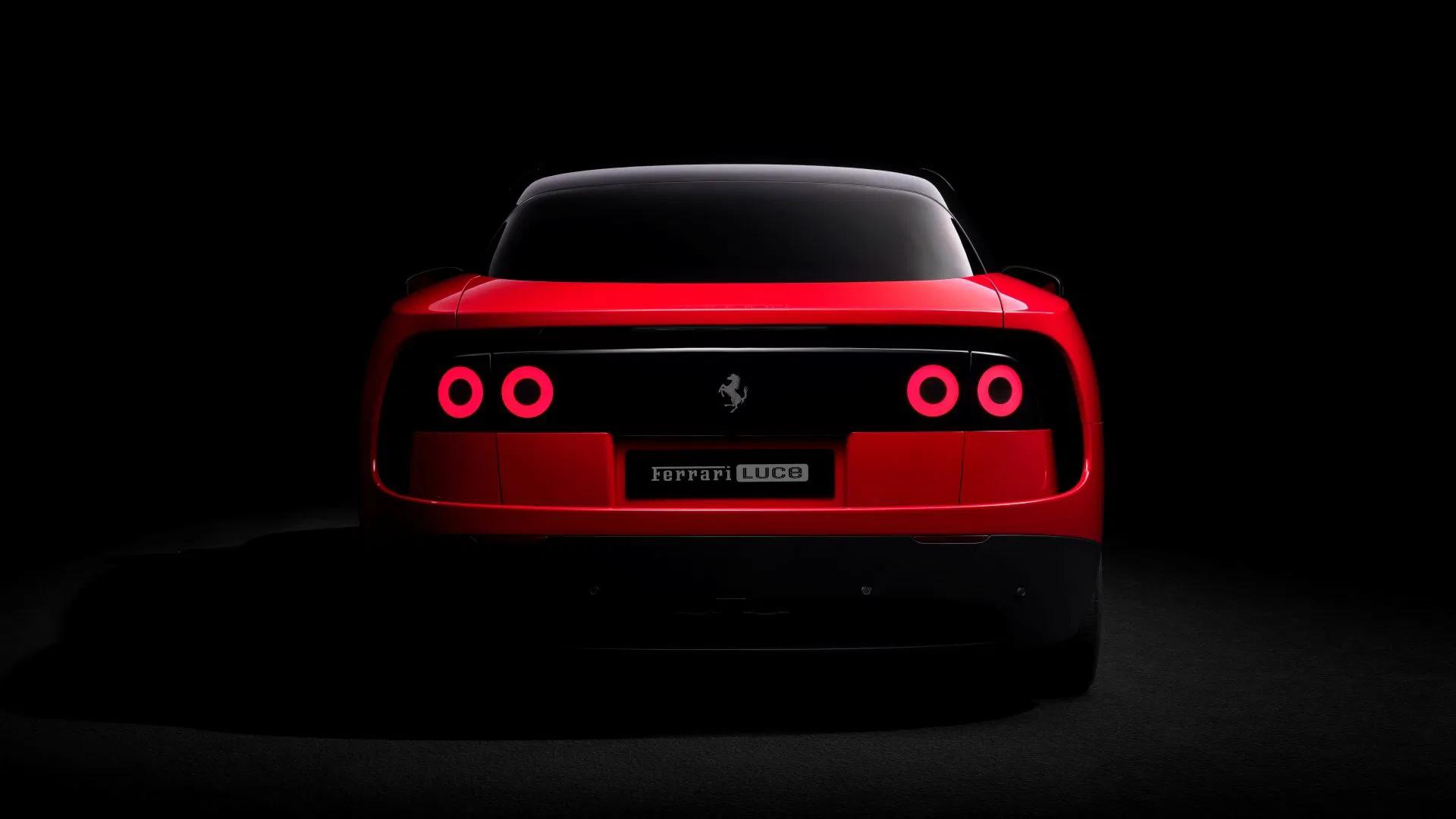 ferrari-luce-trasera