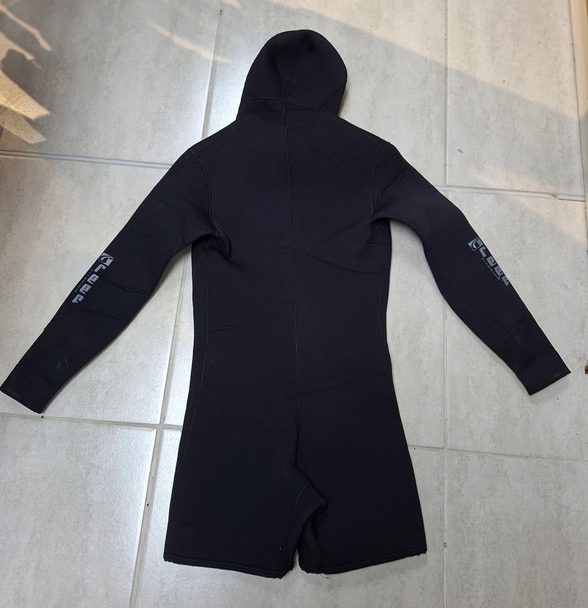 Reef 5mm Barrier Hooded Dive Wetsuit 3