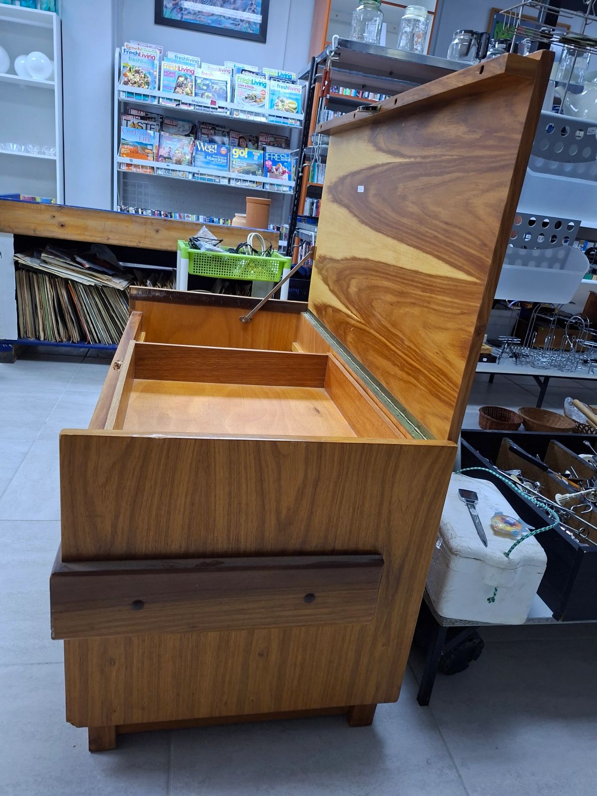 Kiaat Blanket Chest 4