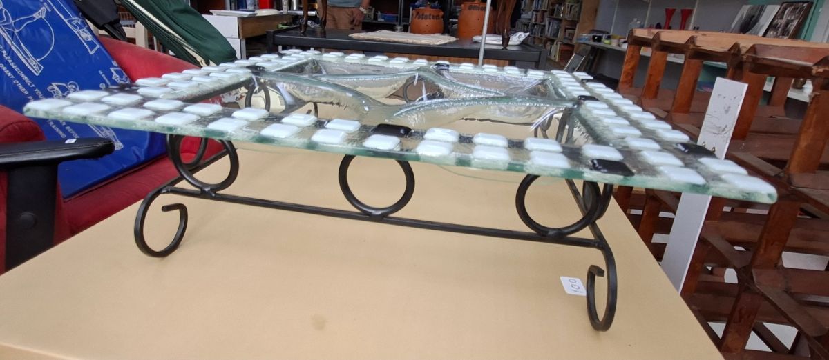 Handcrafted Decorative Glass Tray 2
