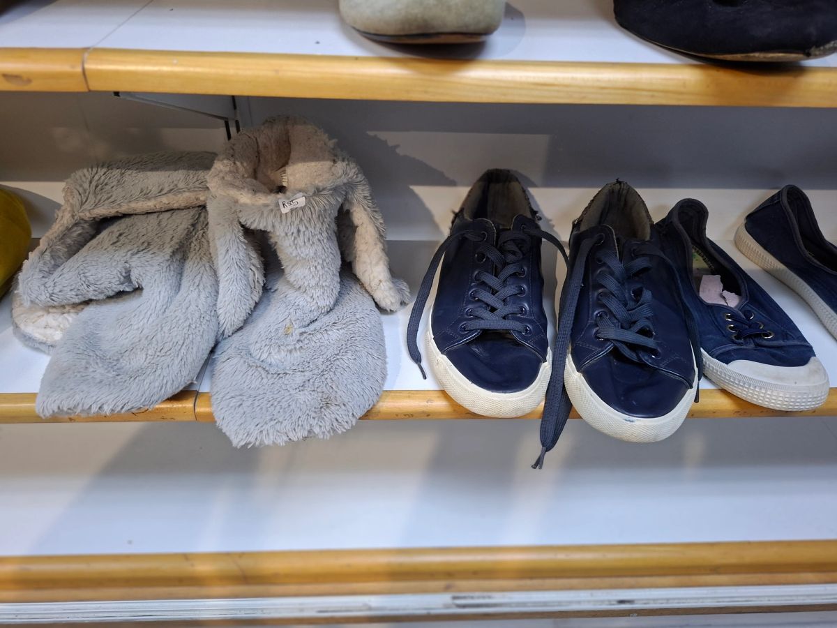 A wide variety of men’s, women’s, and children’s footwear 4