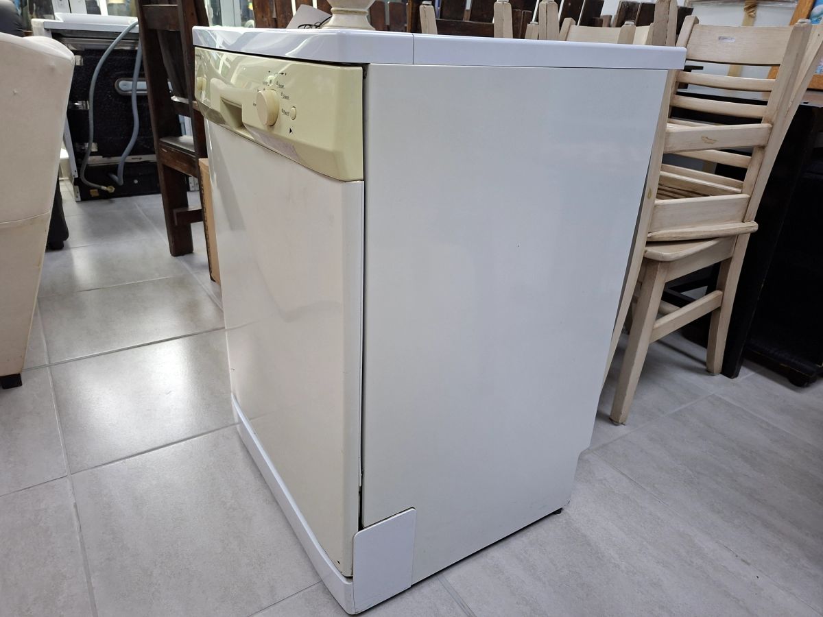 Kelvinator Dishwasher 2