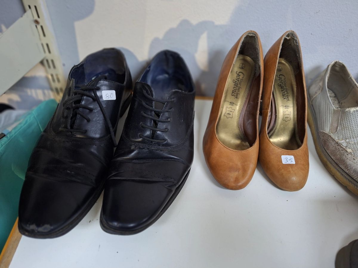 A wide variety of men’s, women’s, and children’s footwear 5