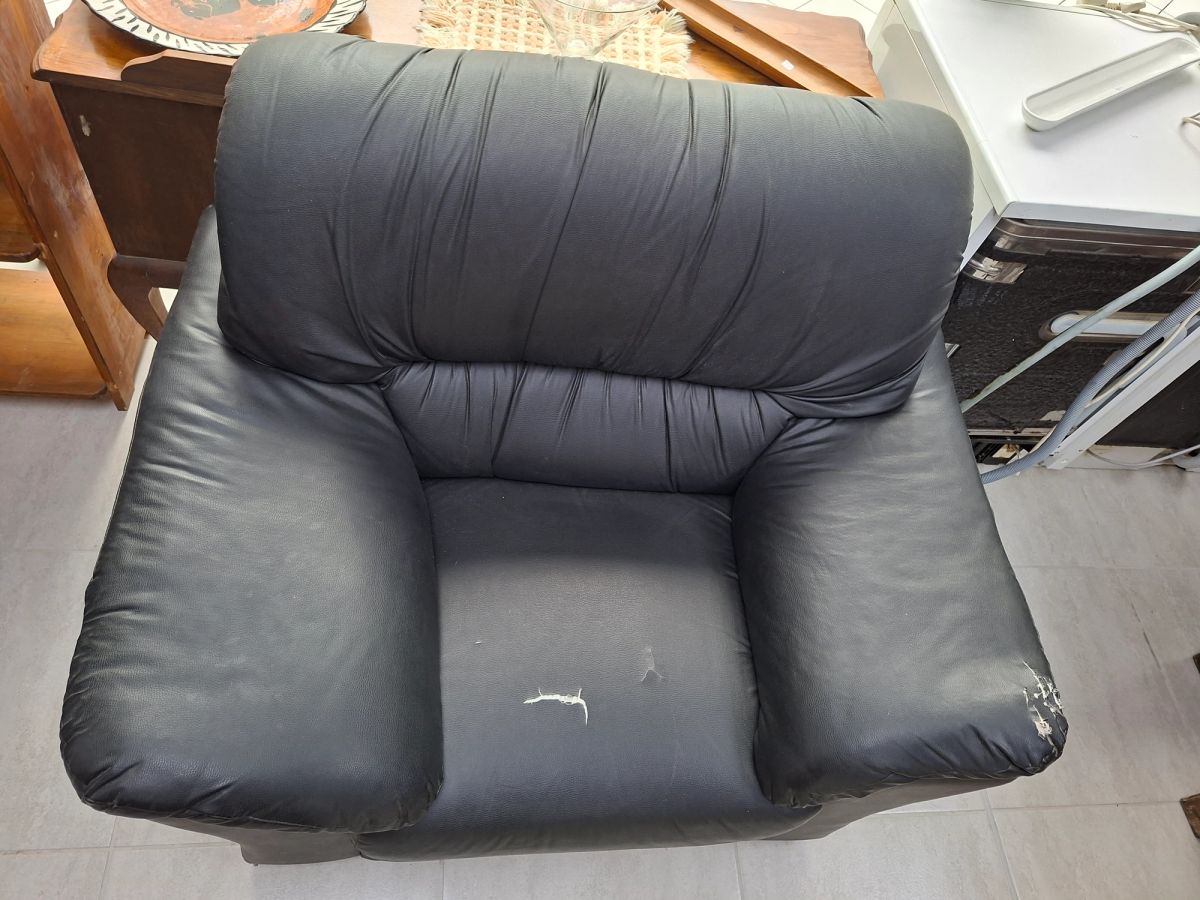Black Single Seater Couch (Some Wear and Tear) 3