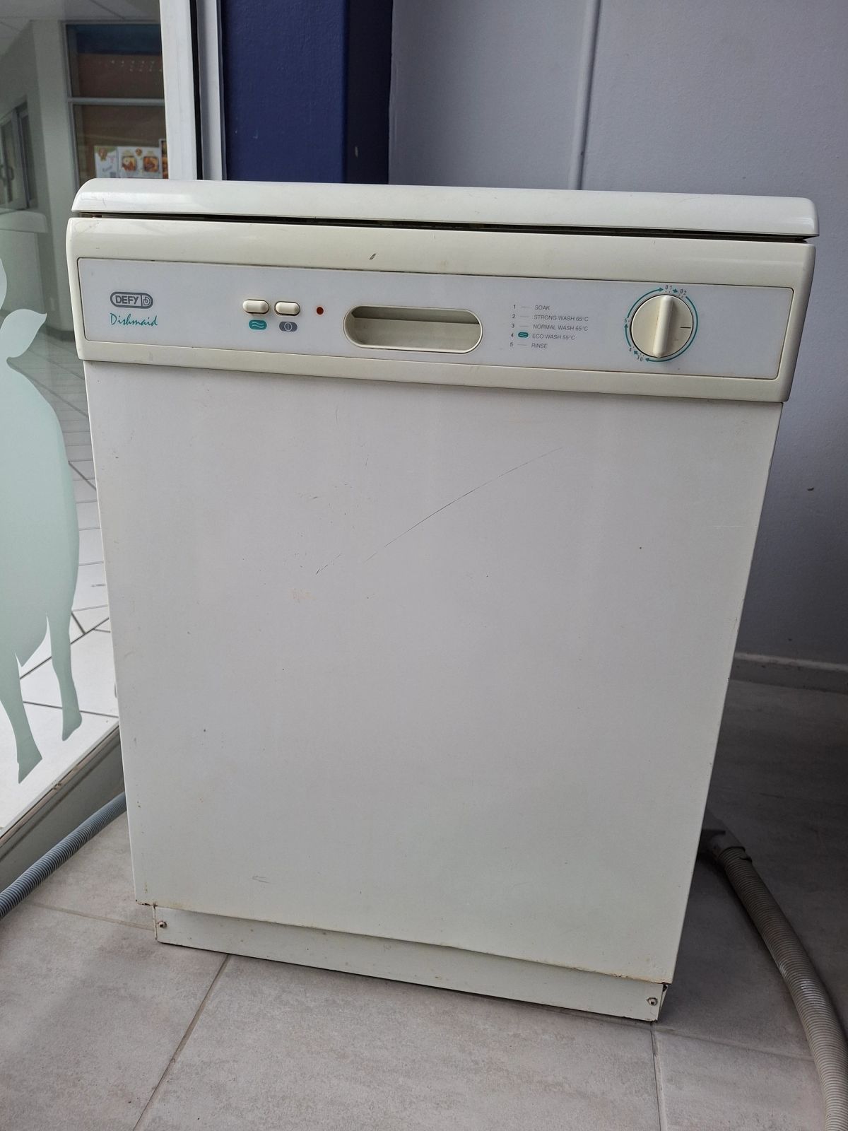 White Defy Dishwasher