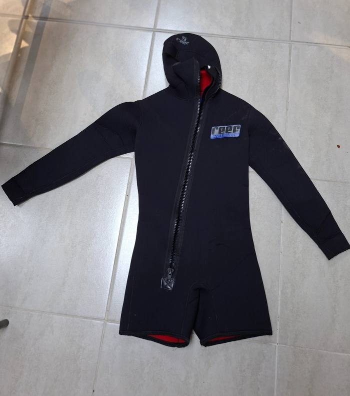 Reef 5mm Barrier Hooded Dive Wetsuit