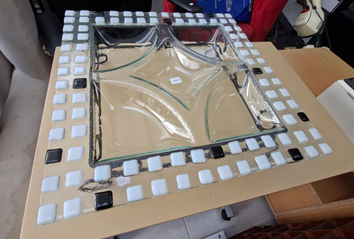 Handcrafted Decorative Glass Tray 3