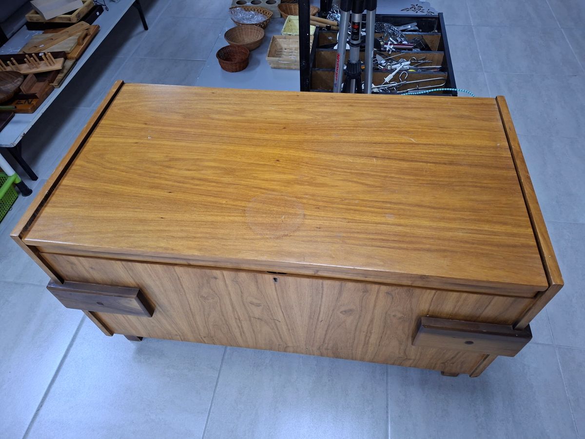 Kiaat Blanket Chest 6