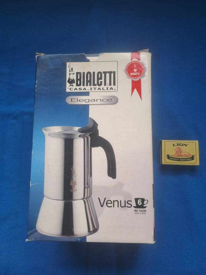 Bialetti Venus 6-cup Stainless Steel Stovetop Espresso Maker 