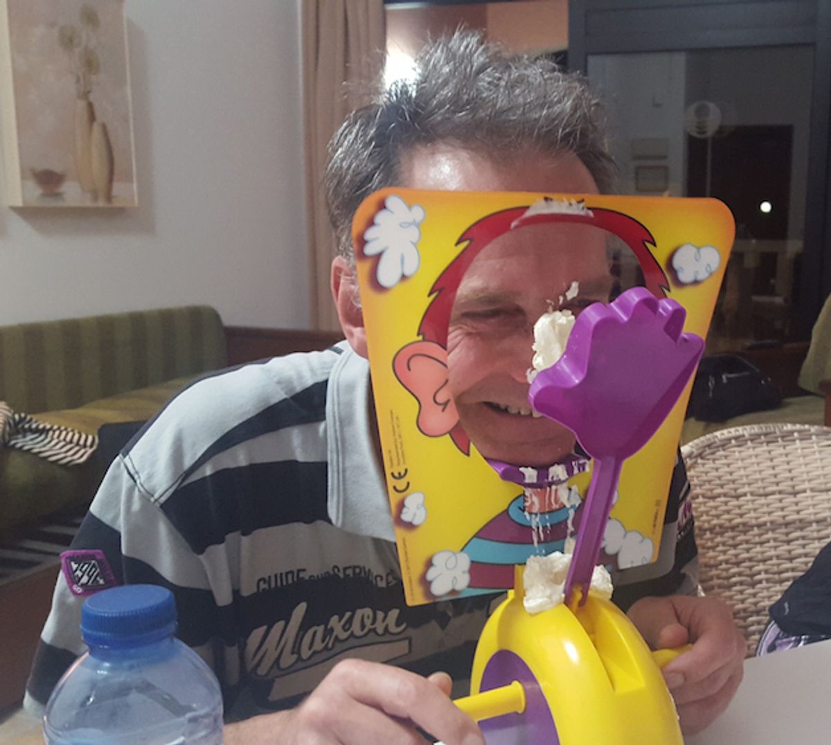 dick-tuip-lachen