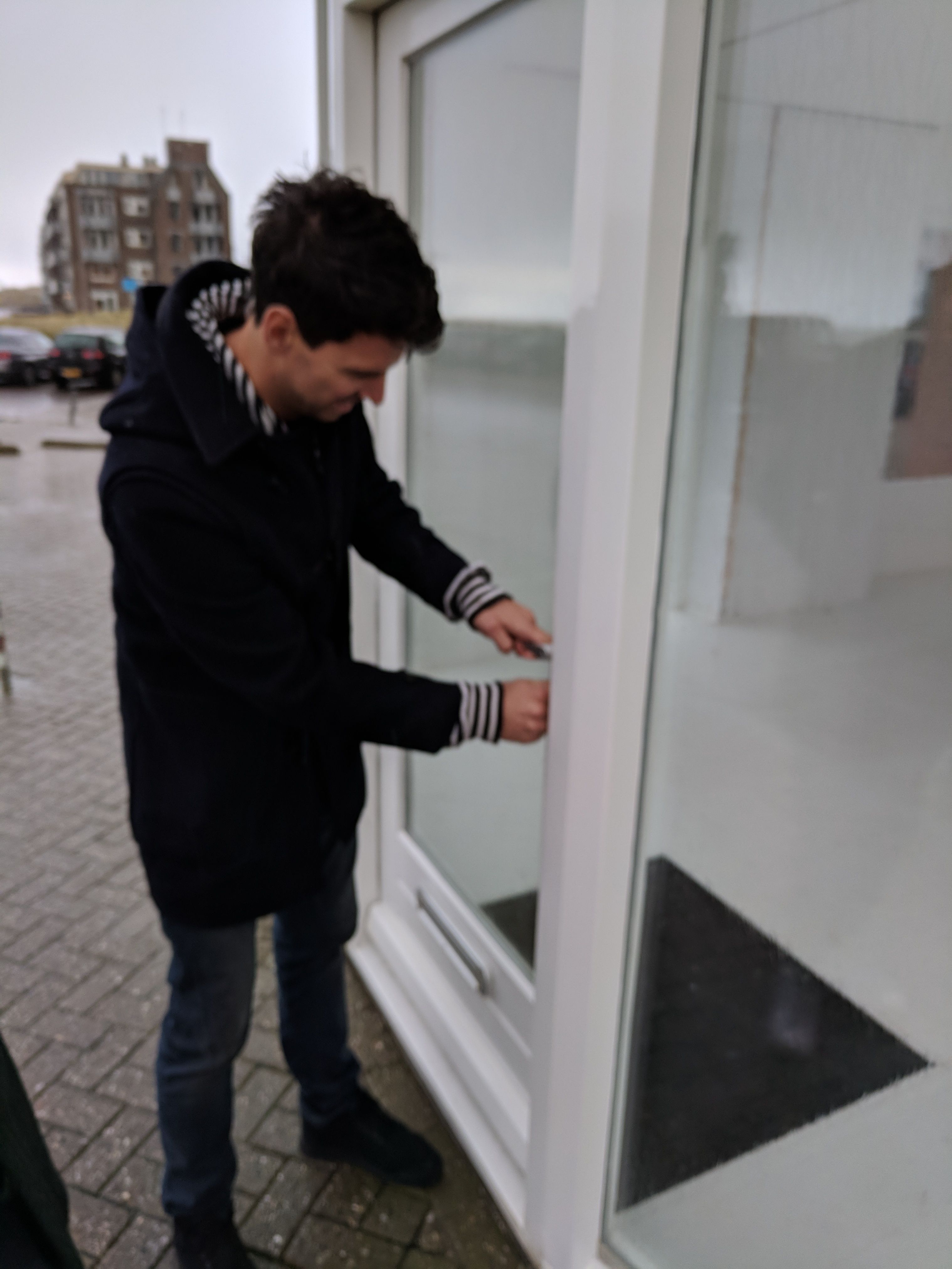 Mijn broertje gaat iets totaal anders doen…