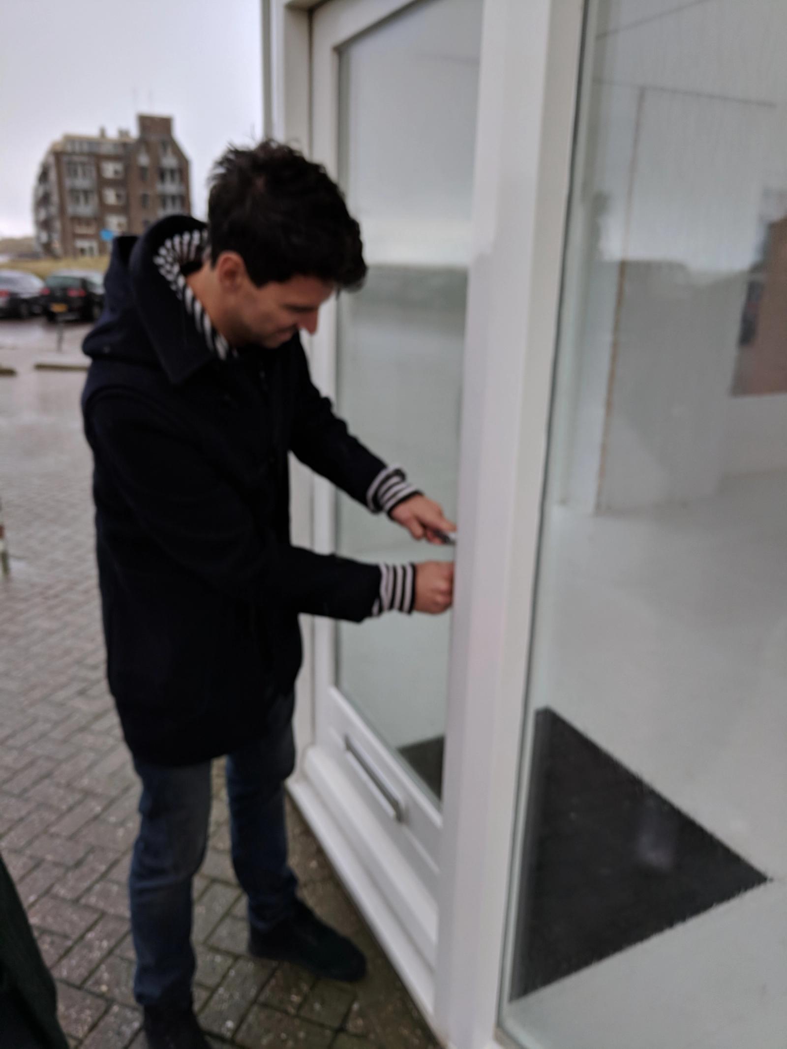 Mijn broertje gaat iets totaal anders doen…