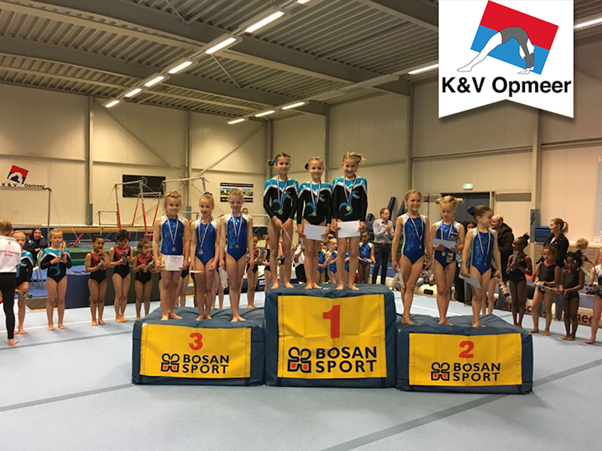 Uniek: drie vriendinnetjes winnen 1e wedstrijd