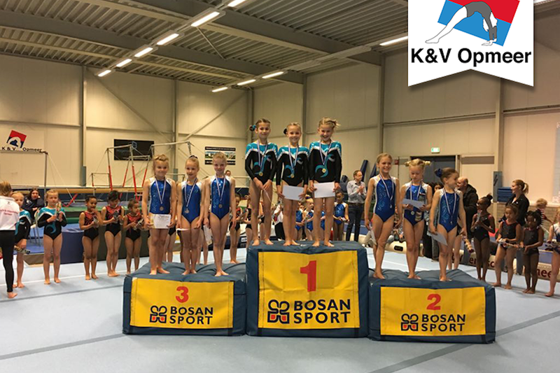 Uniek: drie vriendinnetjes winnen 1e wedstrijd
