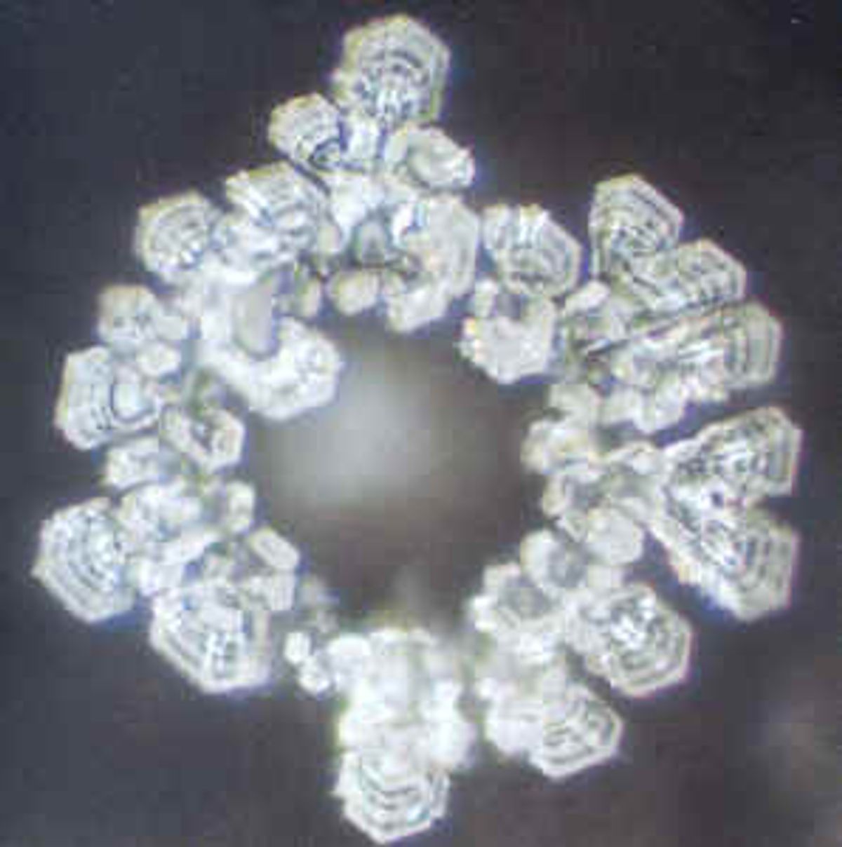 water kristallen emoto