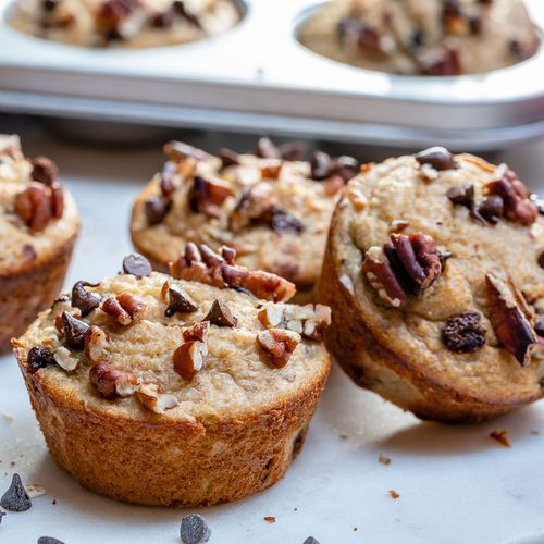 Clean Eating Blender Banana Oatmeal Muffins (Gluten-Free!)