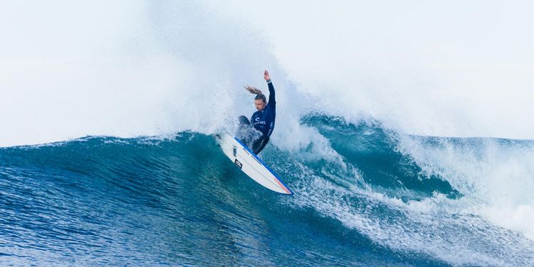 Lakey Peterson