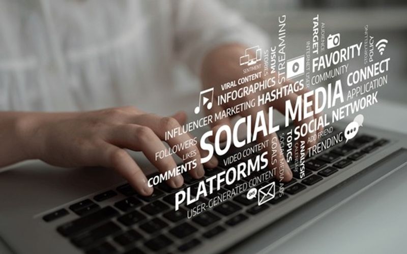 Inside the Power of Blog Collaborations: How Digital Communities Drive Modern PR Success