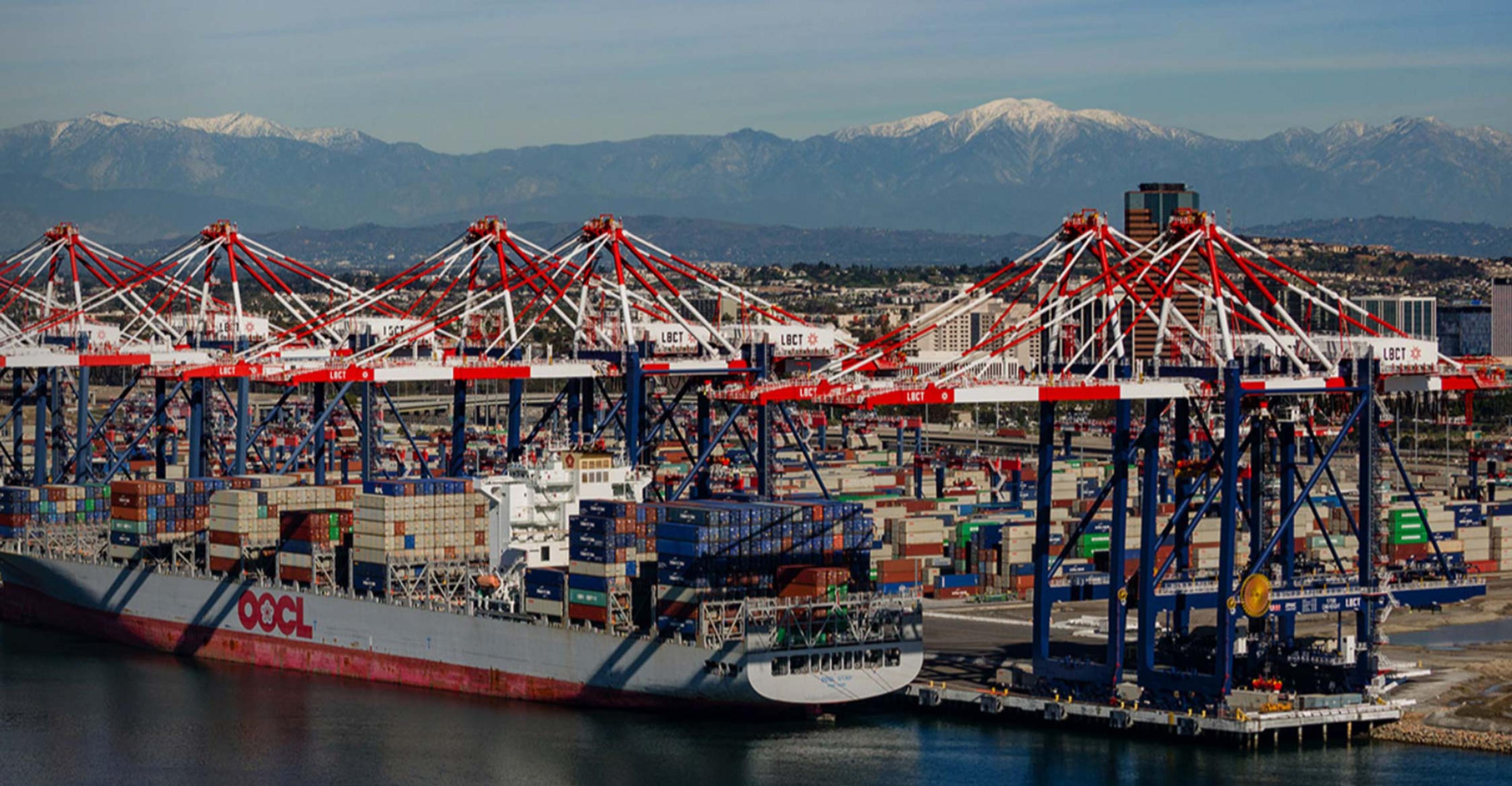 ships docked in los Angeles or long beach during 2015 strike