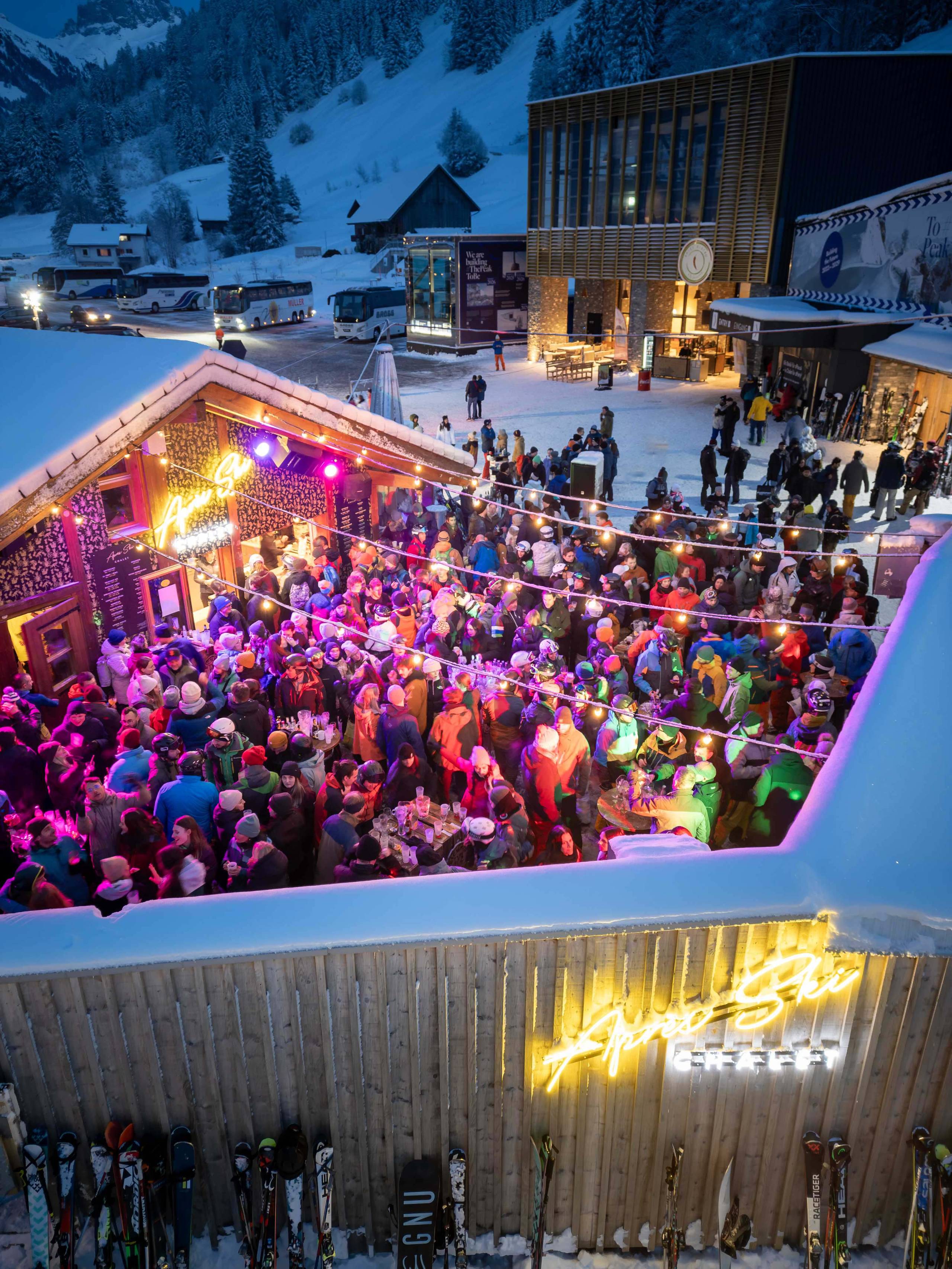 Après-Ski at Chalet